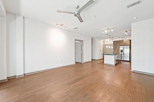 3600 S LAMAR BLVD 213, Austin, TX 78704