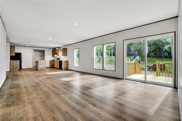 2047 Flat Rock Road, Starr, SC 29684