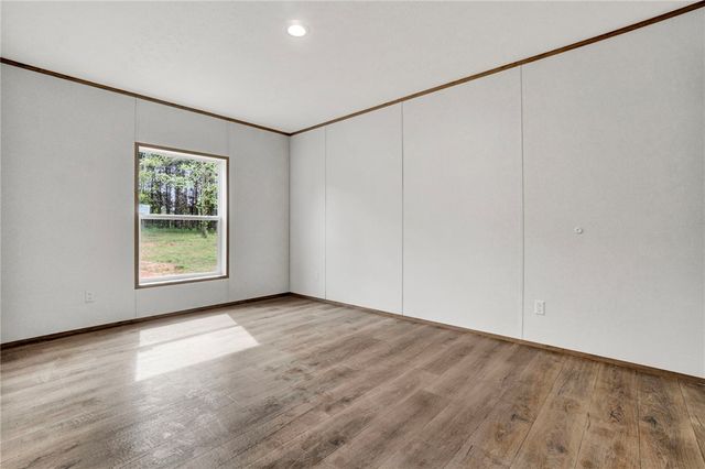 2047 Flat Rock Road, Starr, SC 29684