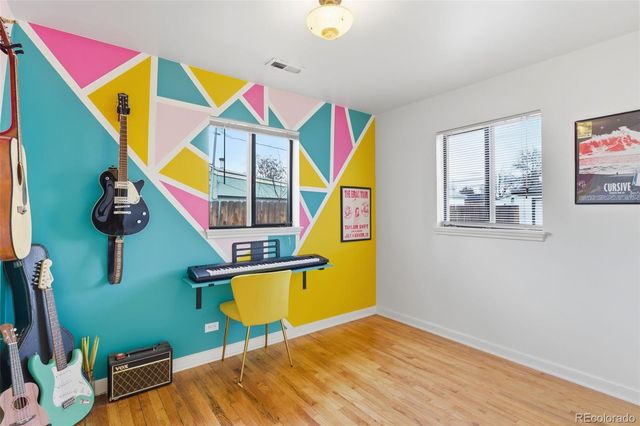 1656 N Newark Street, Aurora, CO 80010