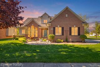 819 Pine Ridge Avenue, Oxford, MI 48371