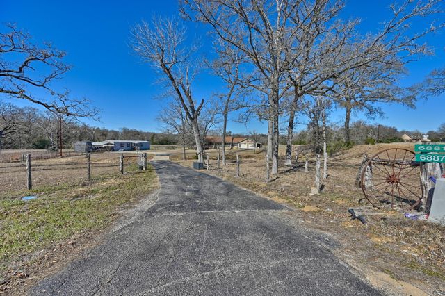 6881 Fm 2000, Caldwell, TX 77836