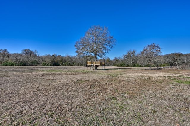 6881 Fm 2000, Caldwell, TX 77836