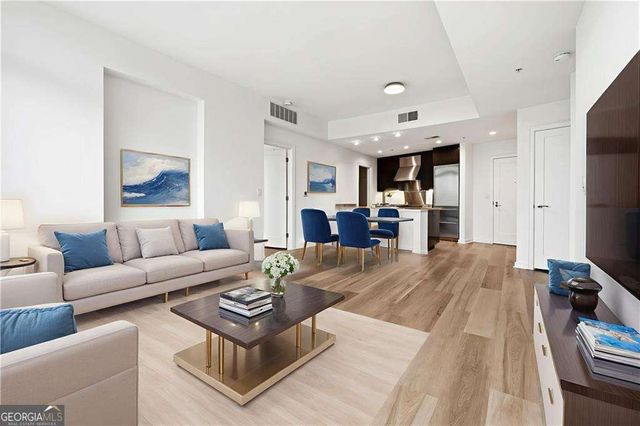 3325 Piedmont Road NE 2207, Atlanta, GA 30305