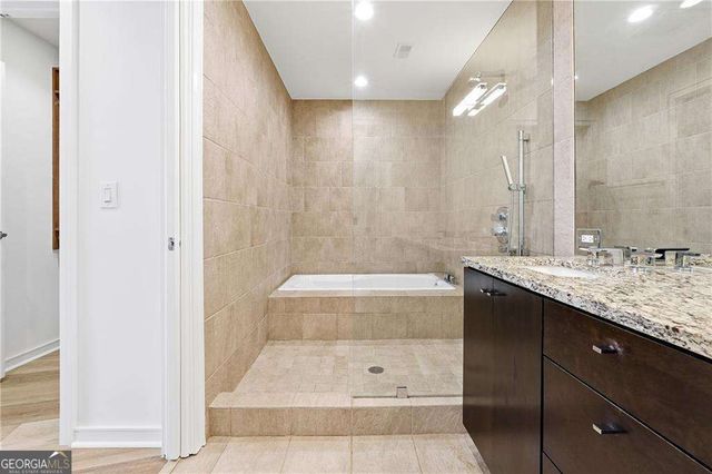 3325 Piedmont Road NE 2207, Atlanta, GA 30305