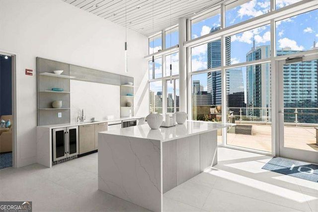 3325 Piedmont Road NE 2207, Atlanta, GA 30305