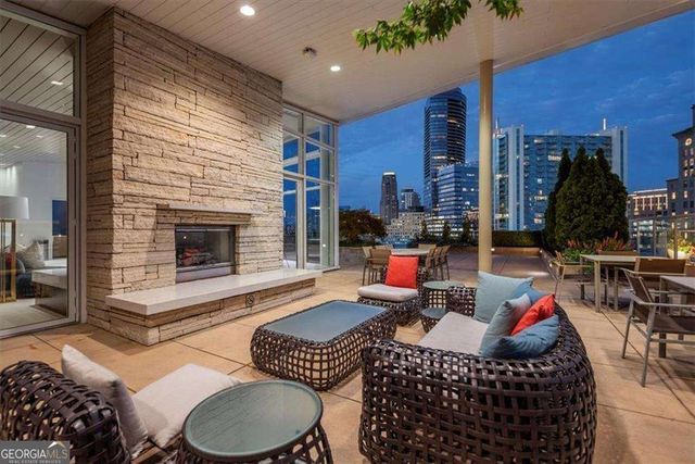 3325 Piedmont Road NE 2207, Atlanta, GA 30305