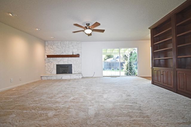 1661 Smith Dr, Turlock, CA 95382