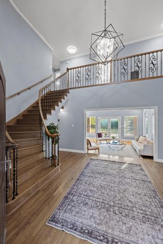 9001 Glenlake DR, Austin, TX 78730