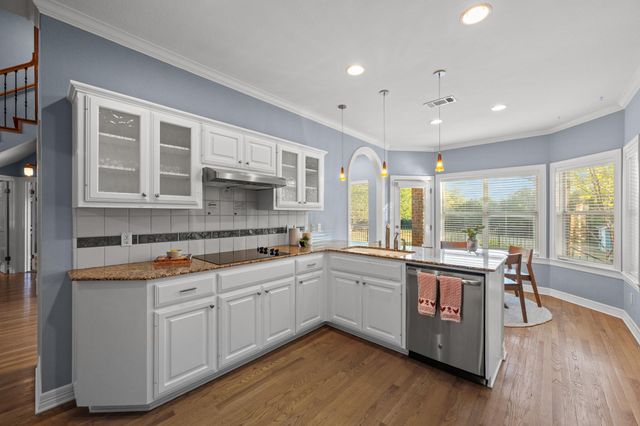 9001 Glenlake DR, Austin, TX 78730