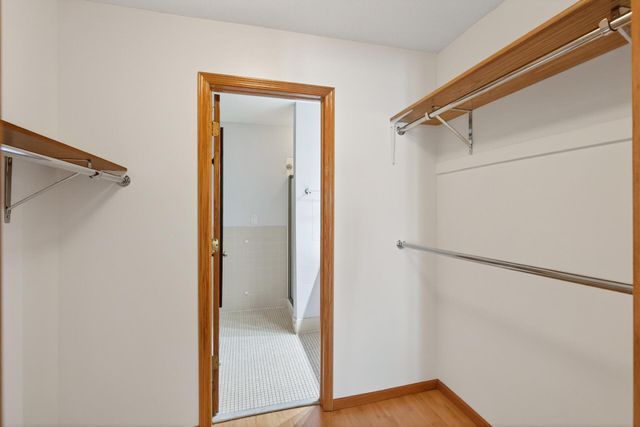 450 Ford Road 313, Saint Louis Park, MN 55426