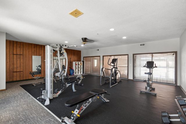 450 Ford Road 313, Saint Louis Park, MN 55426