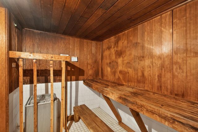 450 Ford Road 313, Saint Louis Park, MN 55426