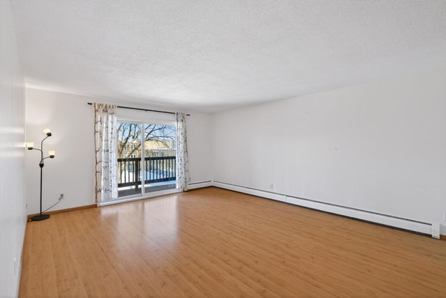 450 Ford Road 313, Saint Louis Park, MN 55426