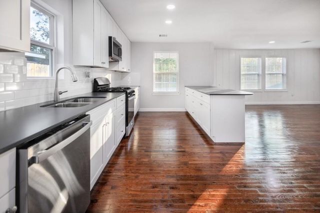 3234 Berry Street, Houston, TX 77004