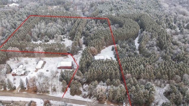 E1400 STRATTON LAKE ROAD, Waupaca, WI 54981