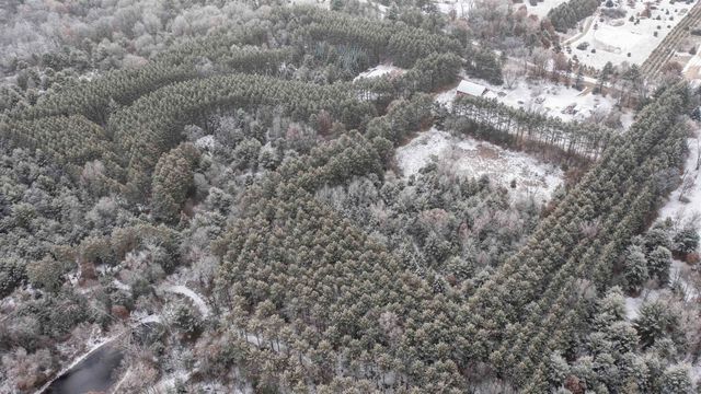 E1400 STRATTON LAKE ROAD, Waupaca, WI 54981