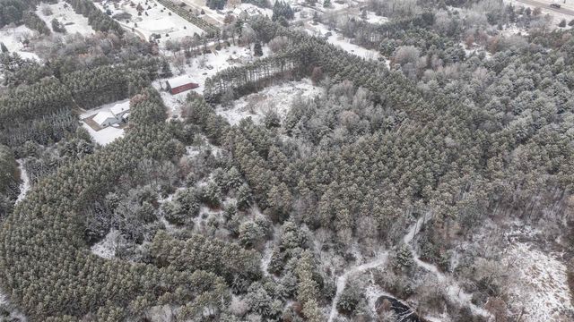 E1400 STRATTON LAKE ROAD, Waupaca, WI 54981