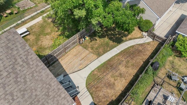 2222 S Allis STREET, Milwaukee, WI 53207