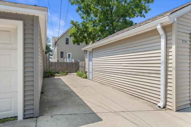 2222 S Allis STREET, Milwaukee, WI 53207