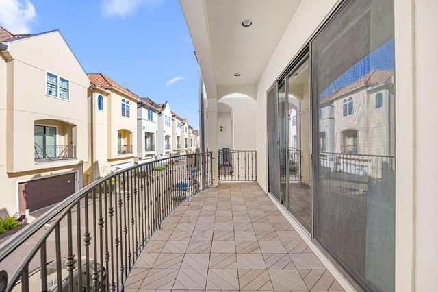 7227 Laguna Villas, Houston, TX 77036