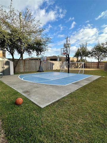 7227 Laguna Villas, Houston, TX 77036