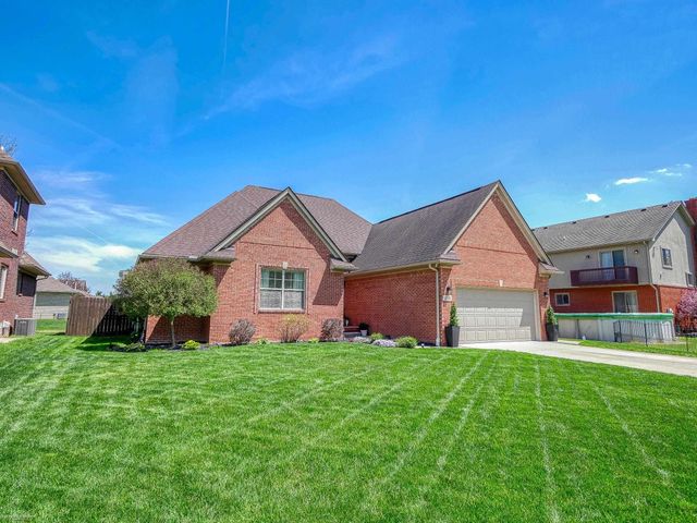 53100 Kakos Drive, Chesterfield Twp, MI 48051