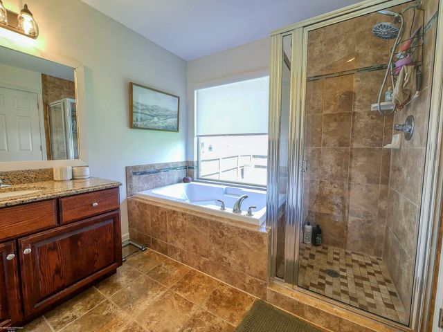 53100 Kakos Drive, Chesterfield Twp, MI 48051