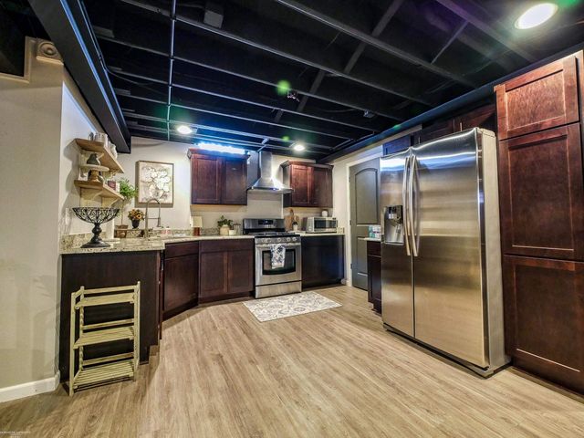 53100 Kakos Drive, Chesterfield Twp, MI 48051