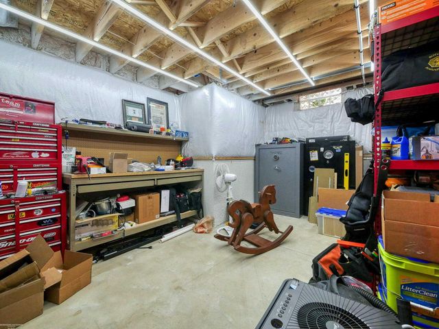 53100 Kakos Drive, Chesterfield Twp, MI 48051