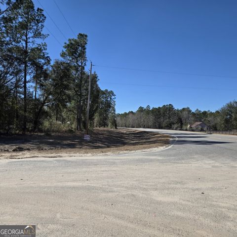 5037 Cherrywood Drive, Ellabell, GA 31308