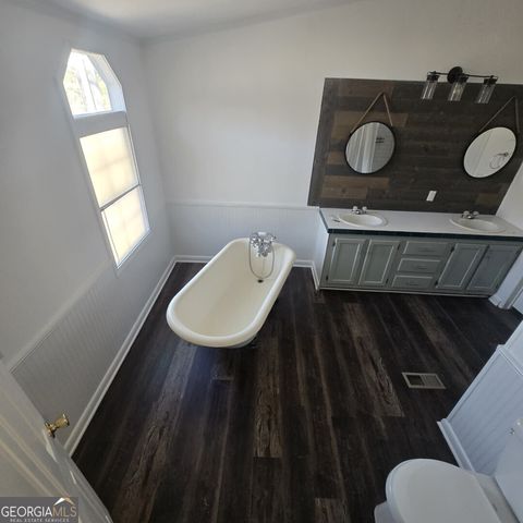 5037 Cherrywood Drive, Ellabell, GA 31308