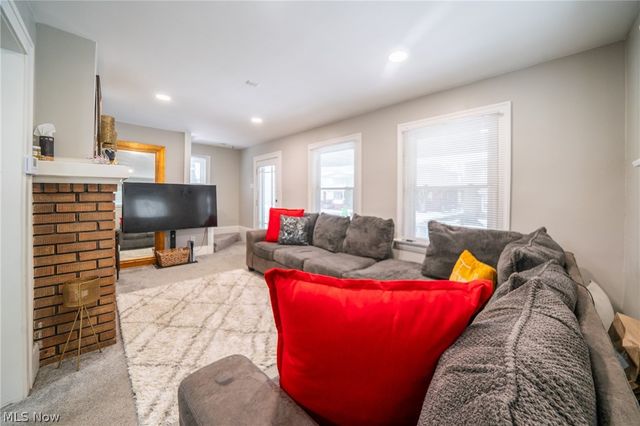 10800 Wadsworth Avenue, Garfield Heights, OH 44125