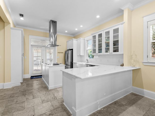 233 Rue Martine, Miramar Beach, FL 32550