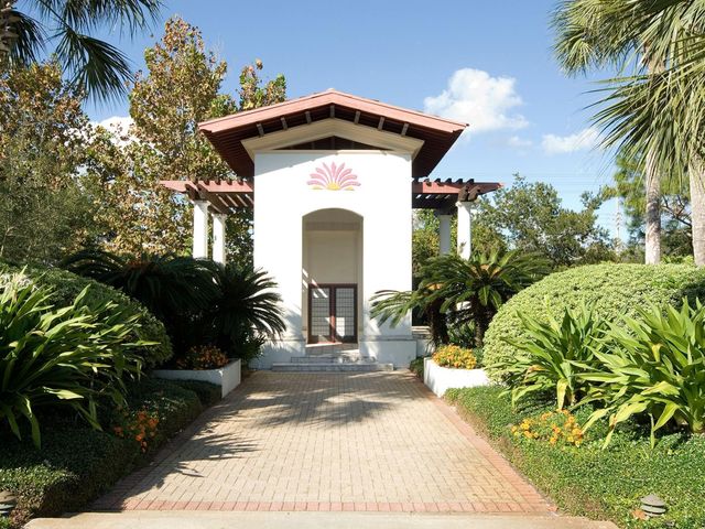 233 Rue Martine, Miramar Beach, FL 32550