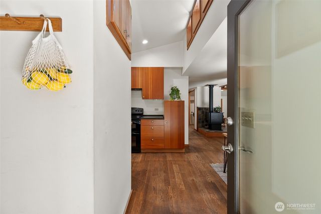 22002 Dewberry Road NE, Indianola, WA 98342
