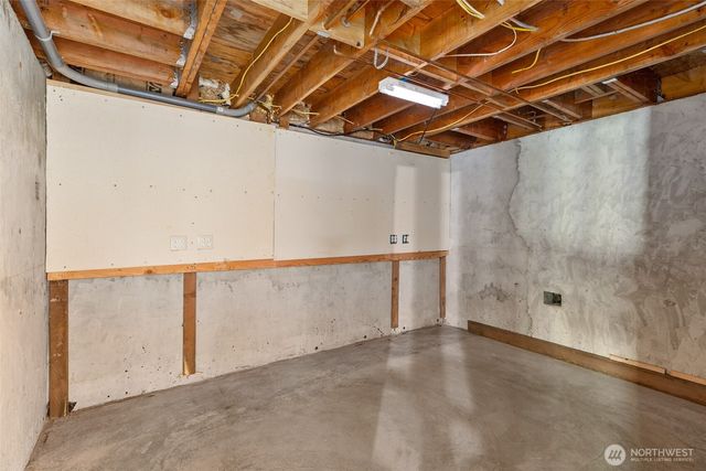 22002 Dewberry Road NE, Indianola, WA 98342