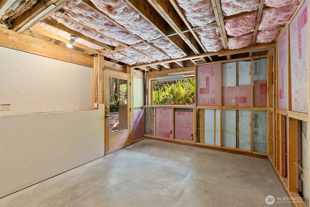22002 Dewberry Road NE, Indianola, WA 98342