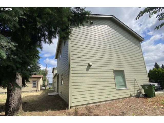 4723 E 18TH St, Vancouver, WA 98661