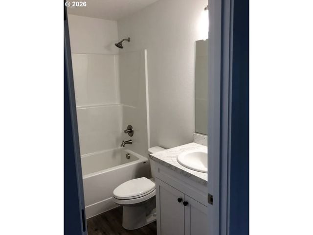 4723 E 18TH St, Vancouver, WA 98661