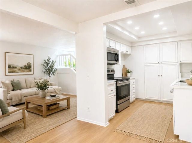 961 W Lamark, Anaheim, CA 92802
