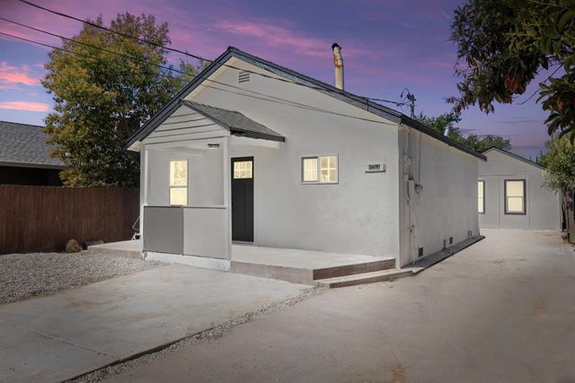 4054 S 43rd St, Sacramento, CA 95820