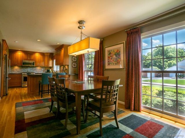 4923 Dusk Drive, Utica, MI 48316