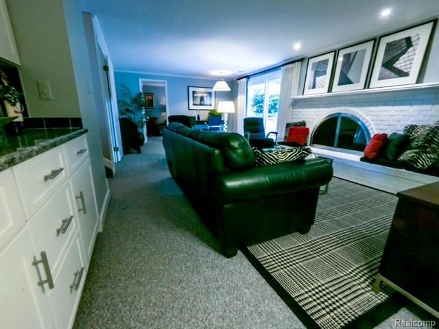 4923 Dusk Drive, Utica, MI 48316