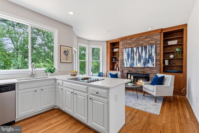 2067 VAN TUYL PL, Falls Church, VA 22043