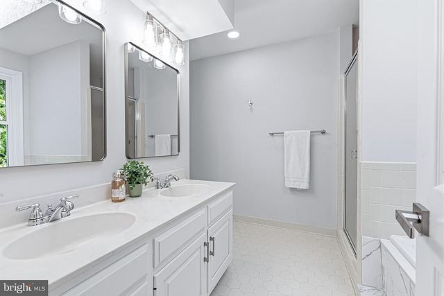 2067 VAN TUYL PL, Falls Church, VA 22043