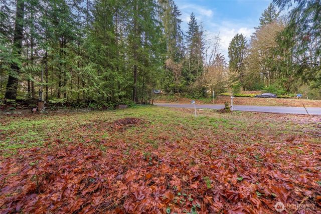 1930 Northlake Way NW, Bremerton, WA 98312
