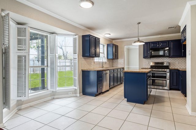 9806 Gold Cup Way, Houston, TX 77065