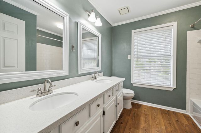 9806 Gold Cup Way, Houston, TX 77065