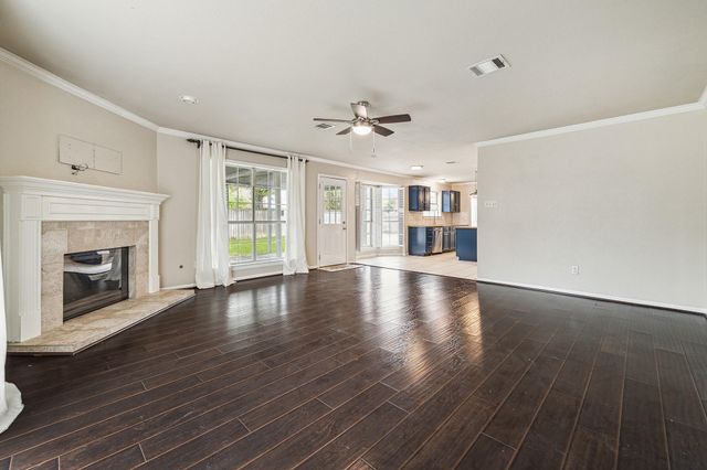 9806 Gold Cup Way, Houston, TX 77065